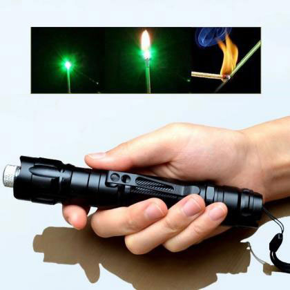 Lampe de poche à LED & pointeur laser - Torches - Achat & prix
